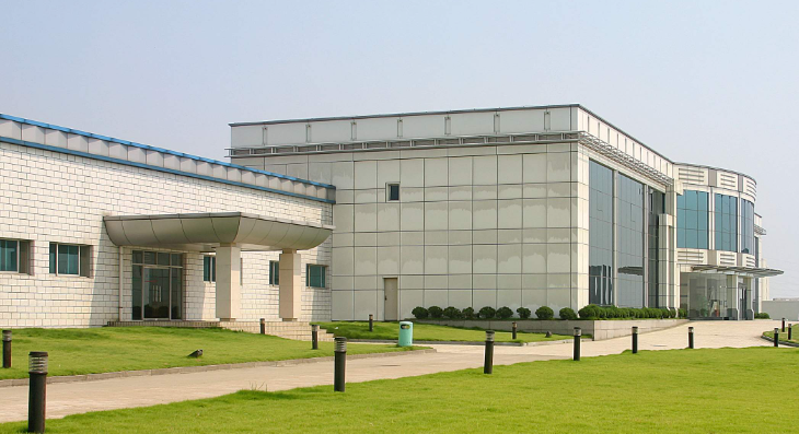 实验室中央台与边台定制方案：上海优逸产品配置指南